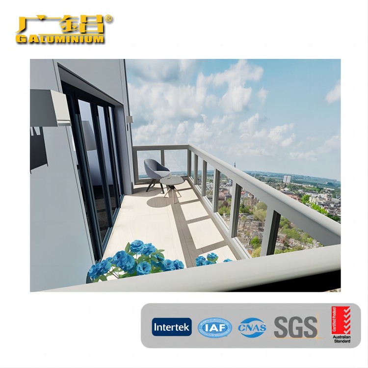 What Are the Advantages of Aluminum Handrails?